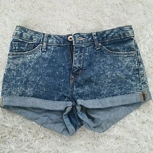 Like new!! Jean shorts, whitewash , size 2